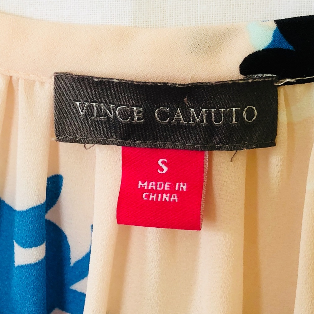 Vince Camuto Flutter Sleeve Print Blouse - image 3